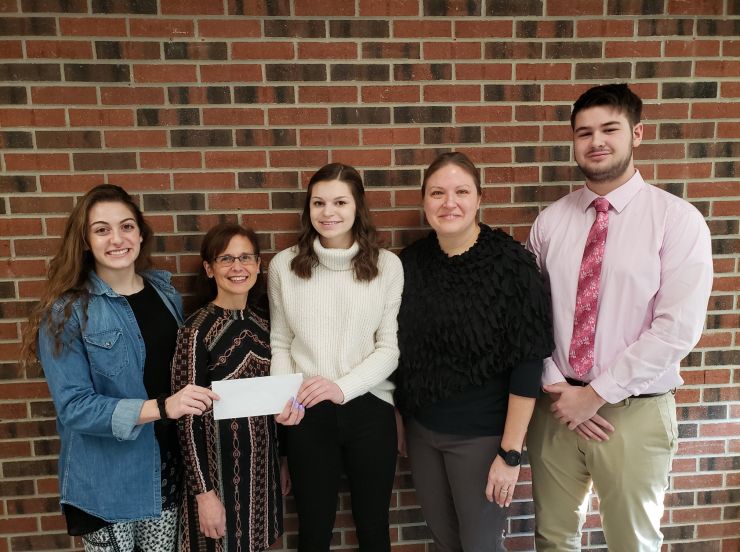 Students Receive Grant