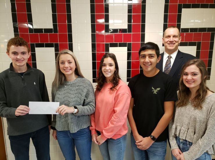 HHS Student Receive Grant